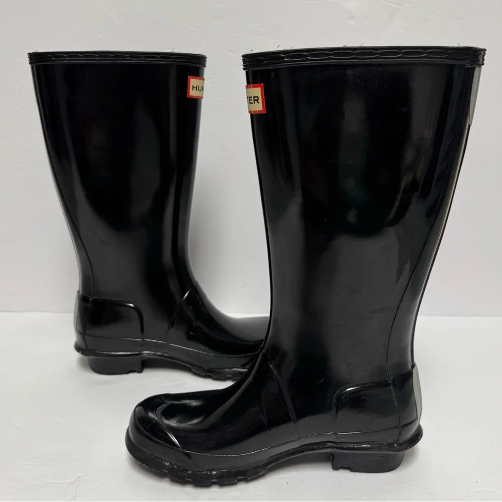 Hunter Glossy Black Buckle Boots. Kids size 3B/4G - Picture 2 of 7